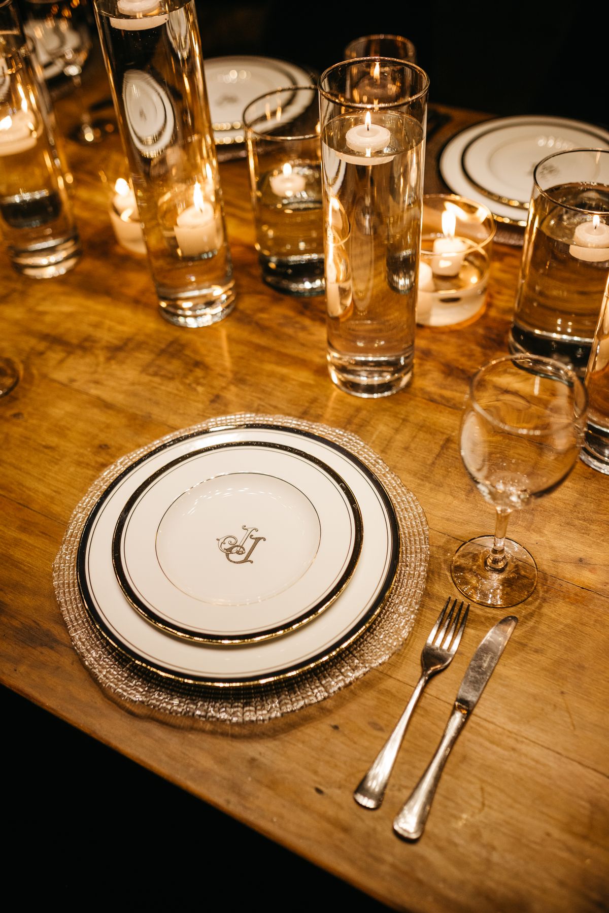 The Elegant $30 Table: Hostess and Dining Gifts That Exude High Luxury on a Budget