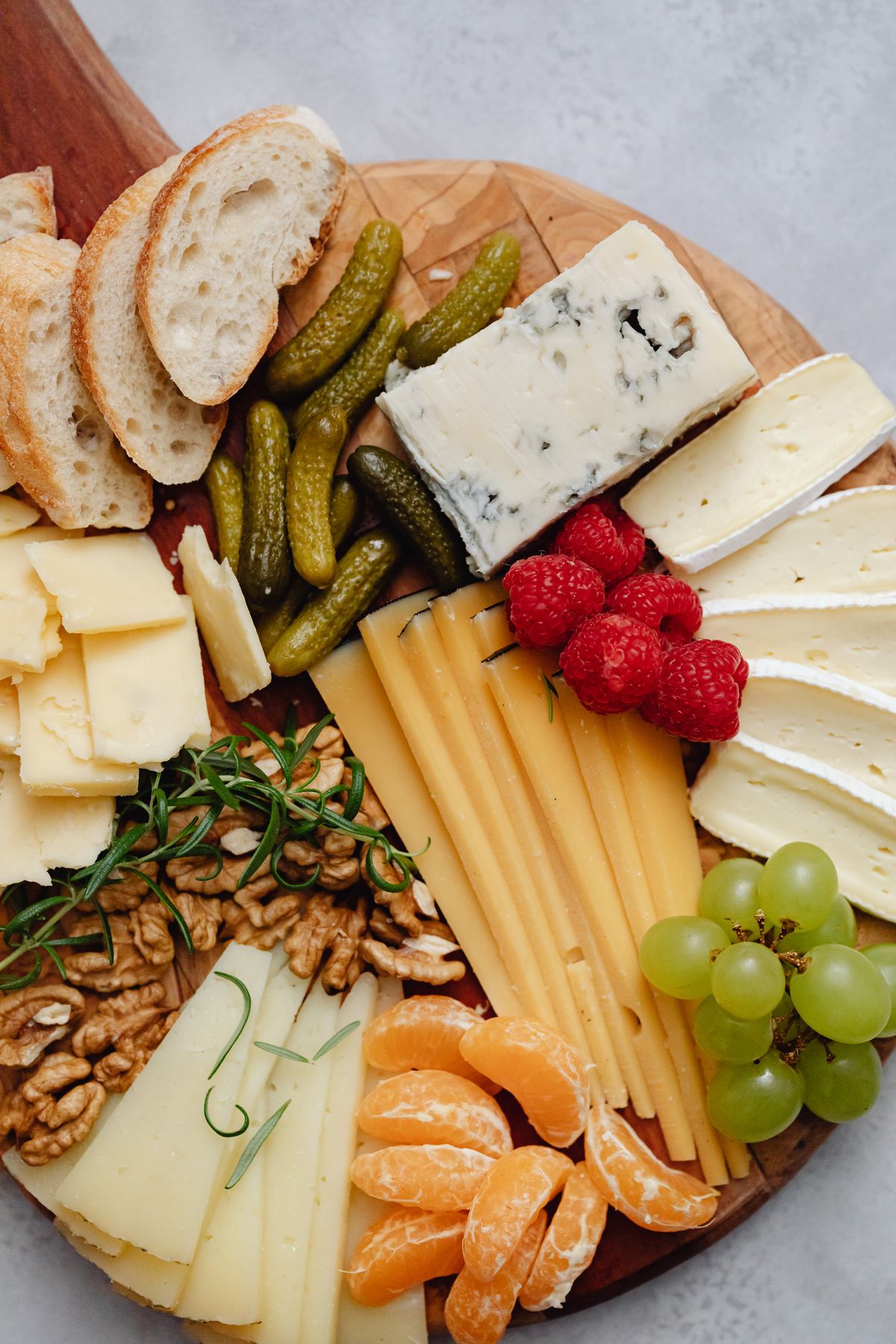 The Foodie's Year: Artisanal Food Subscriptions for a Delicious Birthday Gift