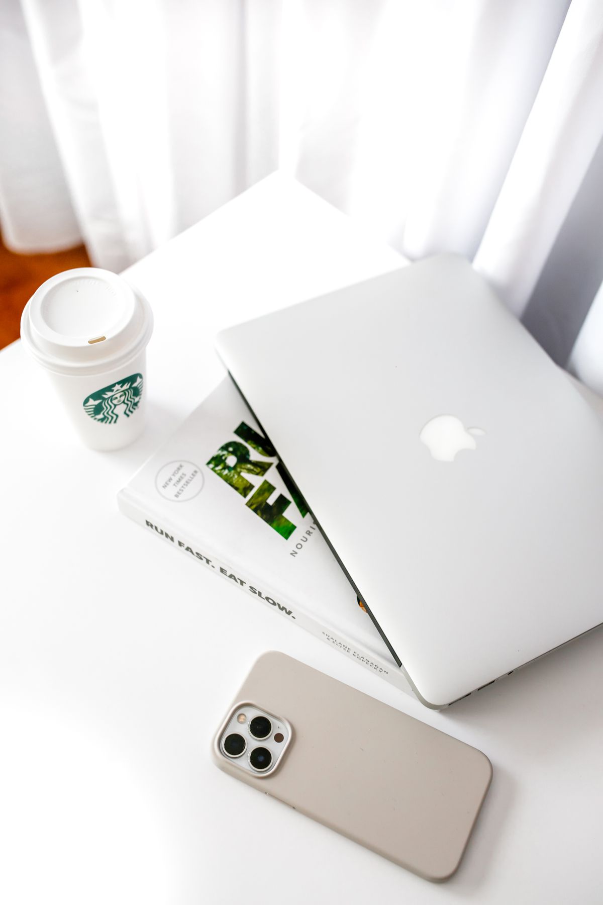 Curated Workspaces: Aesthetic Desk Gifts Perfect for a Professional's Birthday
